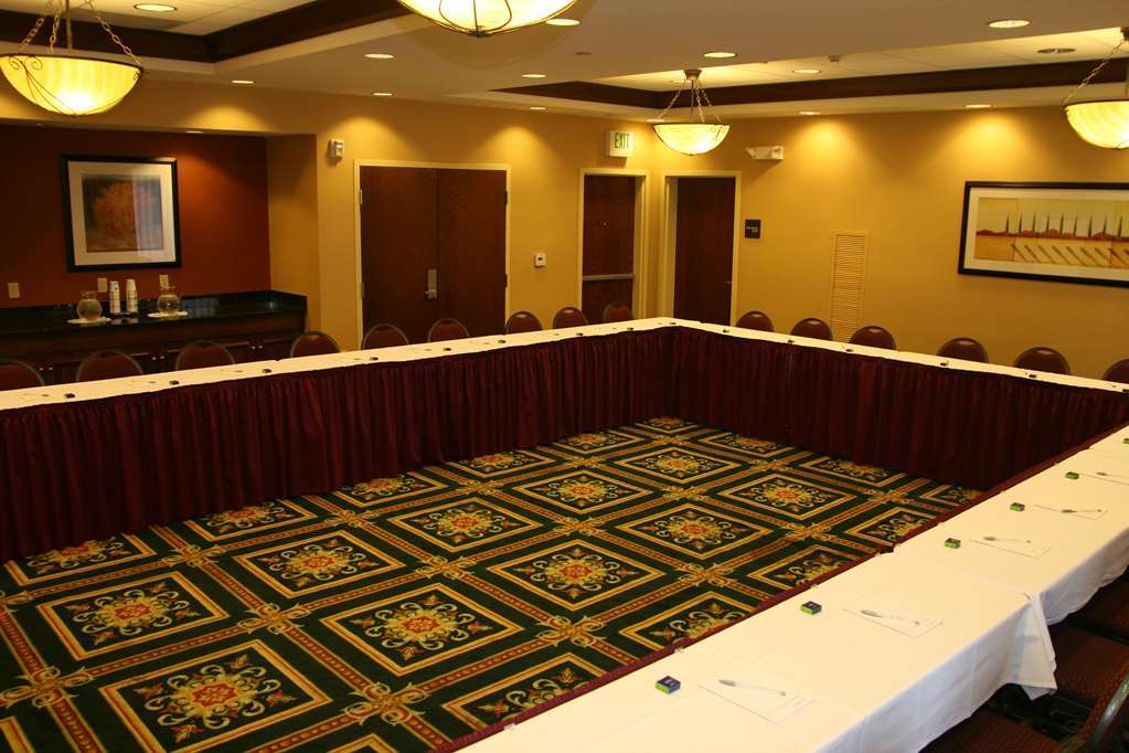 Hampton Inn & Suites Chino Hills Facilidades foto
